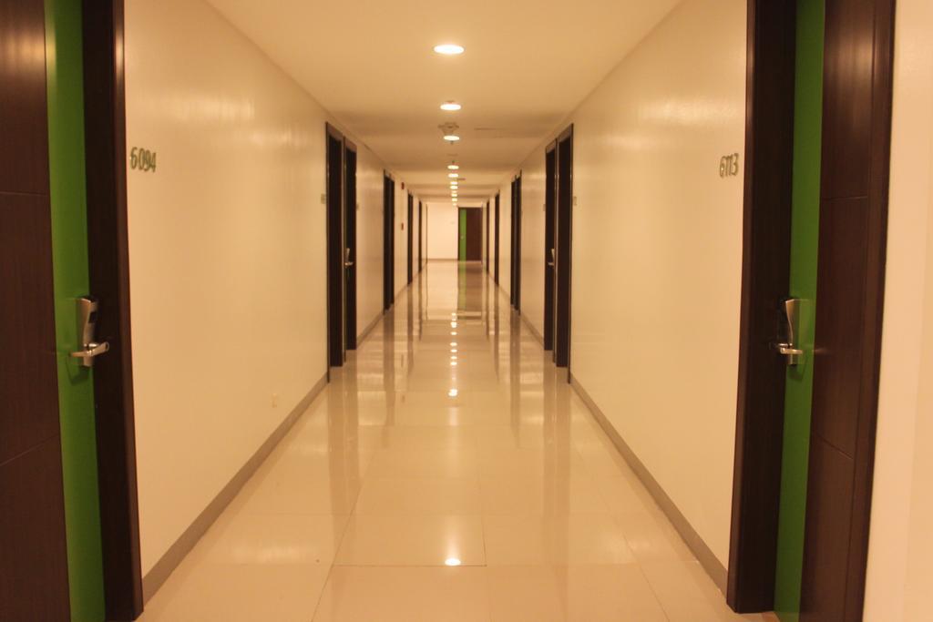 Go Hotels Plus Mandaluyong Exteriér fotografie