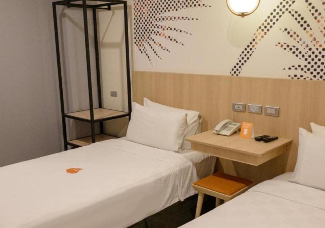 Go Hotels Plus Mandaluyong Exteriér fotografie