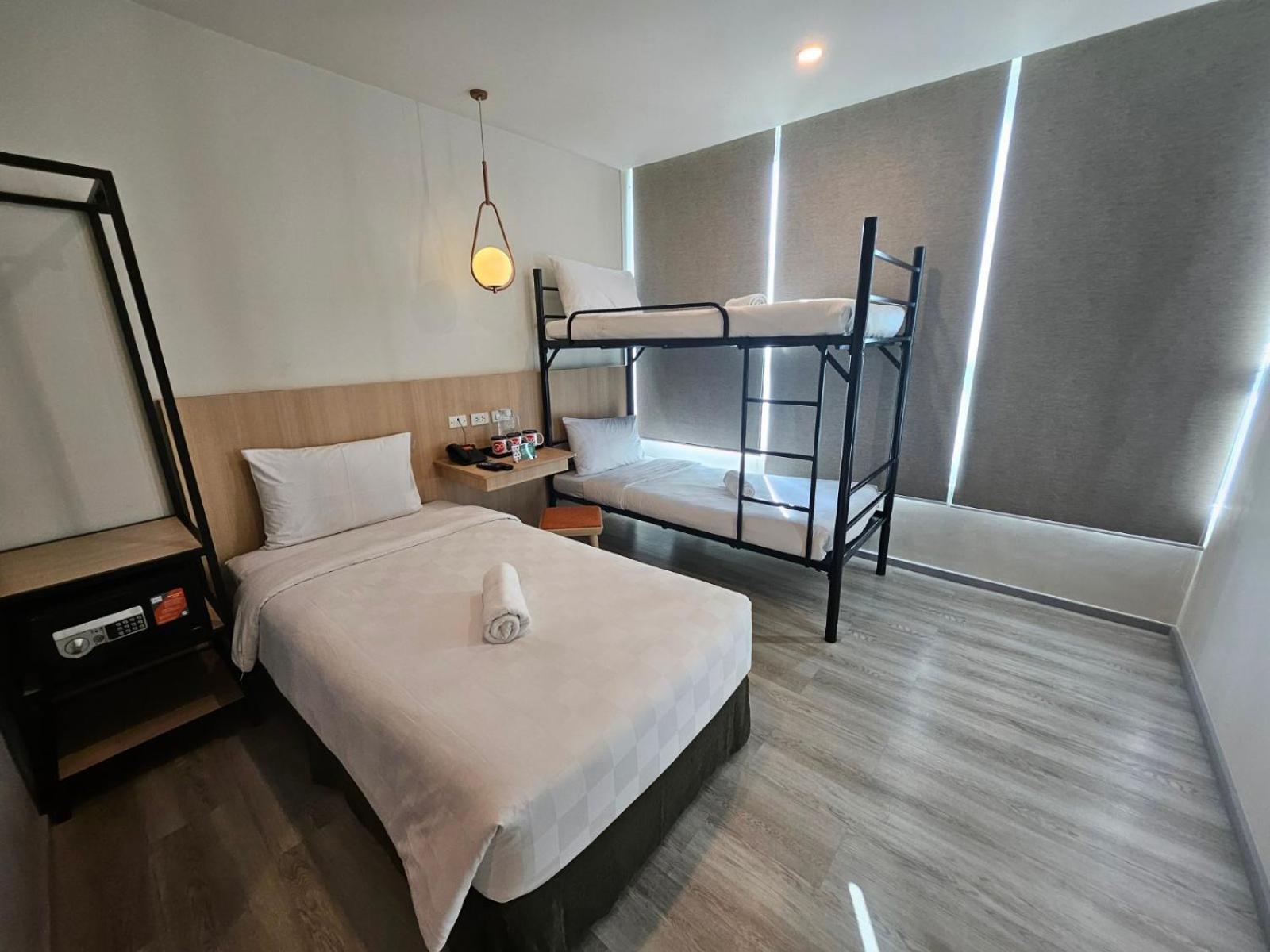 Go Hotels Plus Mandaluyong Exteriér fotografie